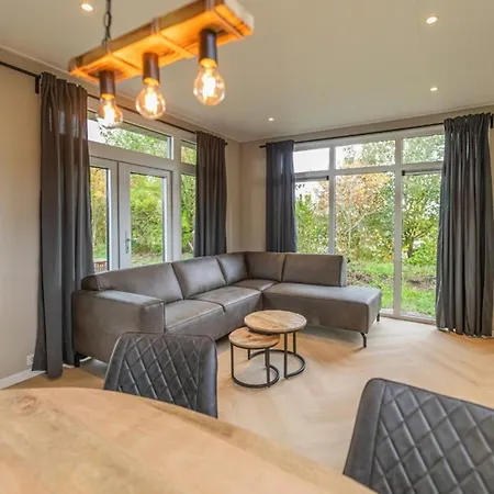 Cube Xl 91 I 4 Persoons In Holiday home Zennewijnen