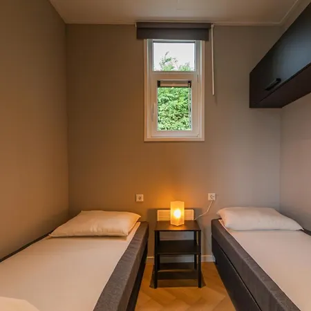 Hébergement de vacances Cube Xl 91 I 4 Persoons Op De Betuwe Zennewijnen