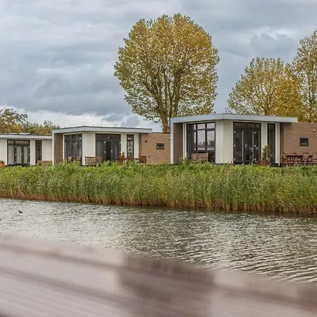 Hébergement de vacances Cube Xl 91 I 4 Persoons Op De Betuwe Zennewijnen