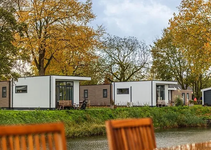 Holiday home Cube Xl 91 I 4 Persoons Op De Betuwe *