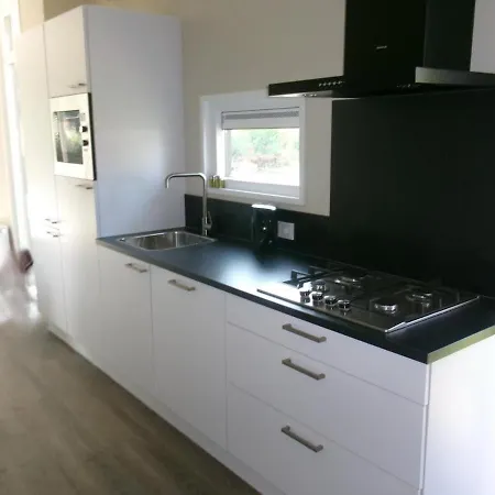 Cube Xl 91 I 4 Persoons Chalet In Zennewijnen * Zennewijnen
